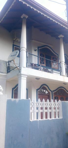 Oviniru Beach Hotel
